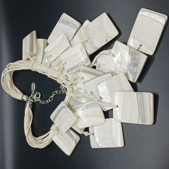 CHICO'S White Statement Necklace 20" Long w/ 23 Plastic or Acrylic Squares - Picture 1 of 3